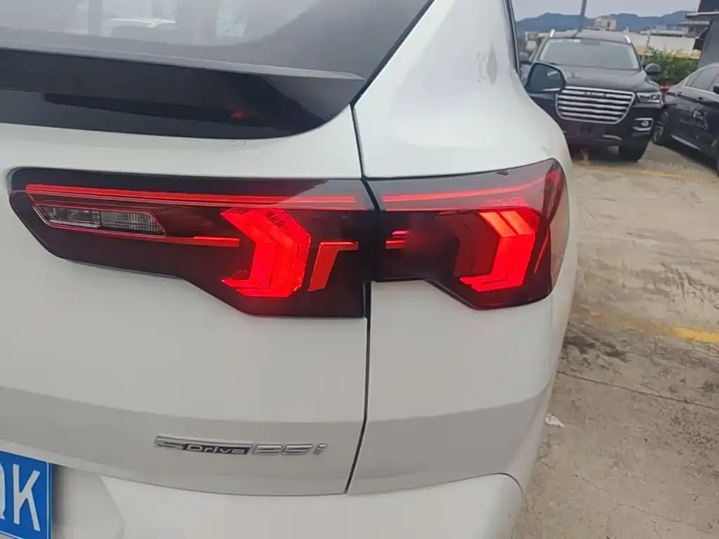 BMW X2 (Import) — фото 2