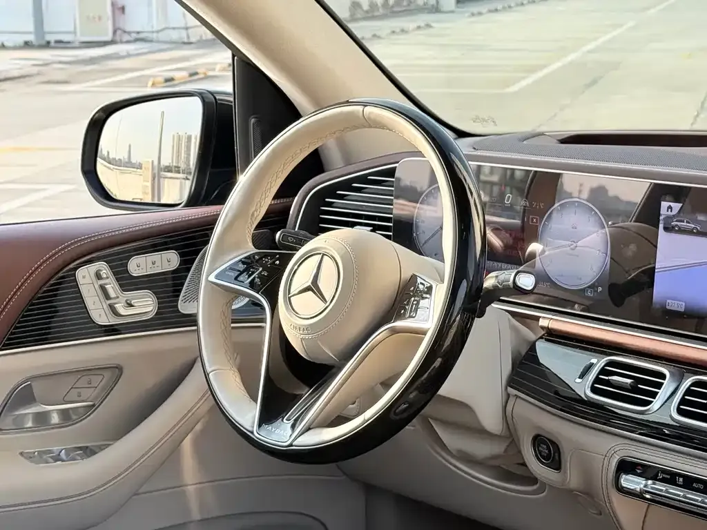 Mercedes-Benz GLS — фото 4
