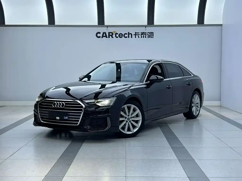 Audi A6L — фото 1