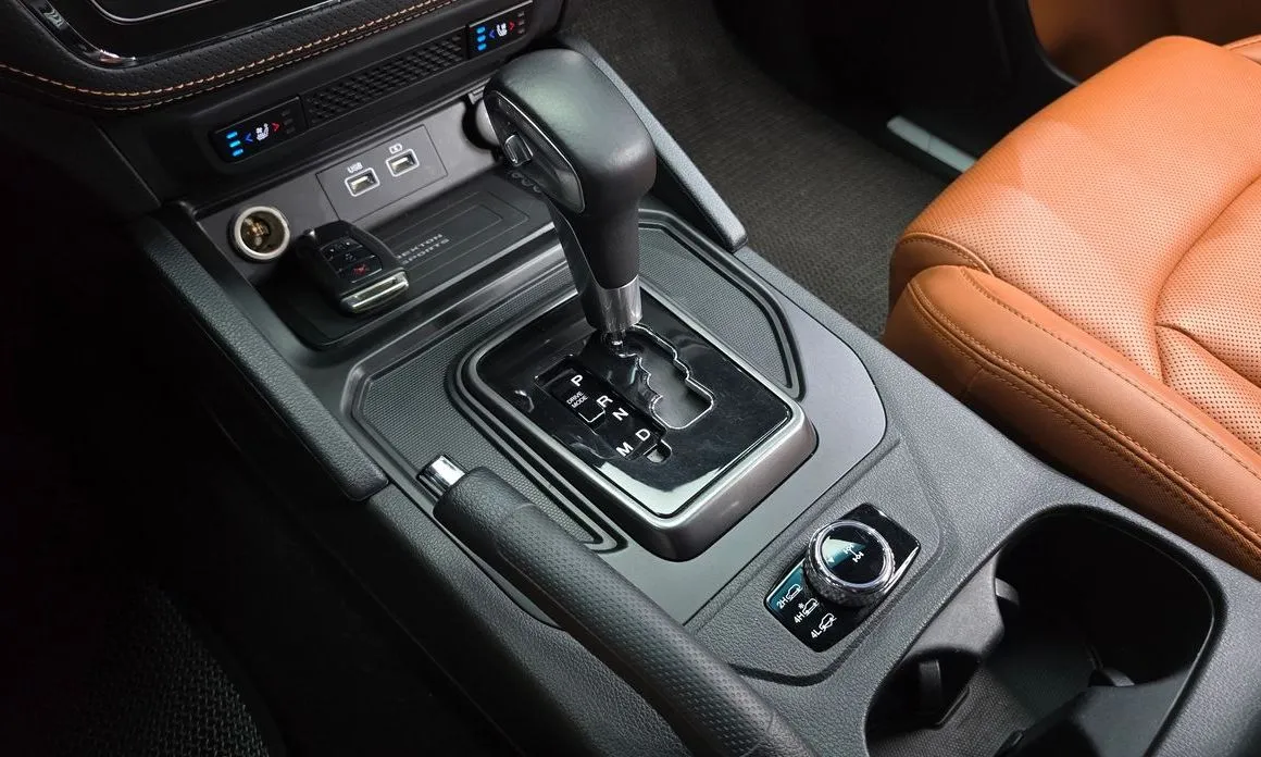 KG Mobility (Ssangyong) Rexton — фото 6