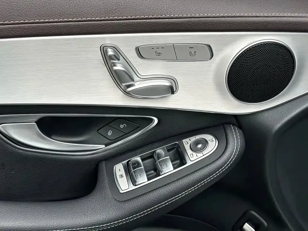 Mercedes-Benz GLC — фото 10