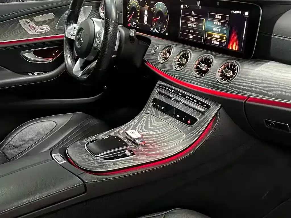 Mercedes-Benz CLS — фото 8