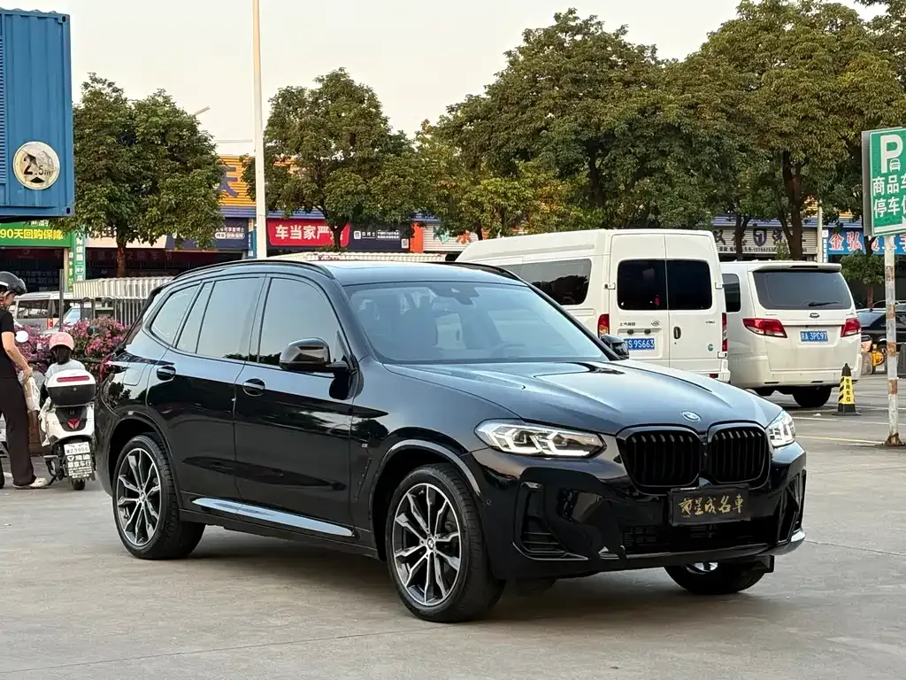 BMW X3 — фото 10