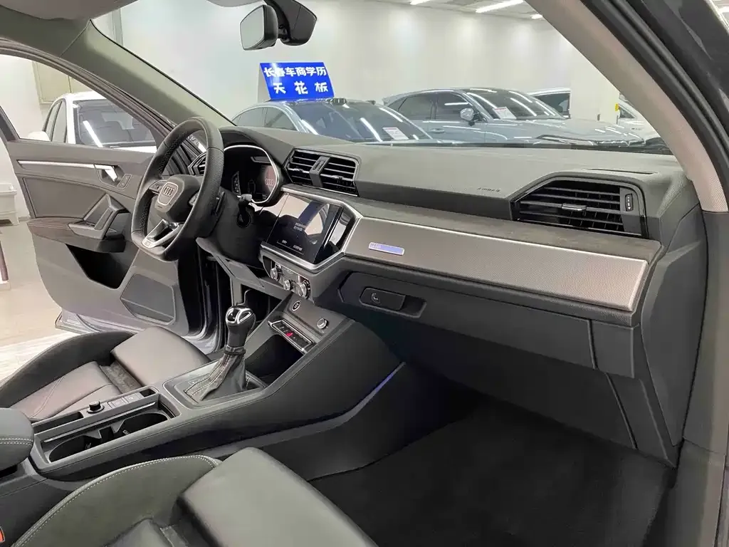 Audi Q3 Sportback — фото 4