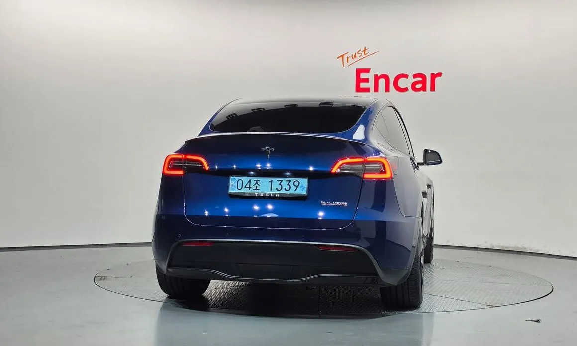 Tesla Model Y — фото 3