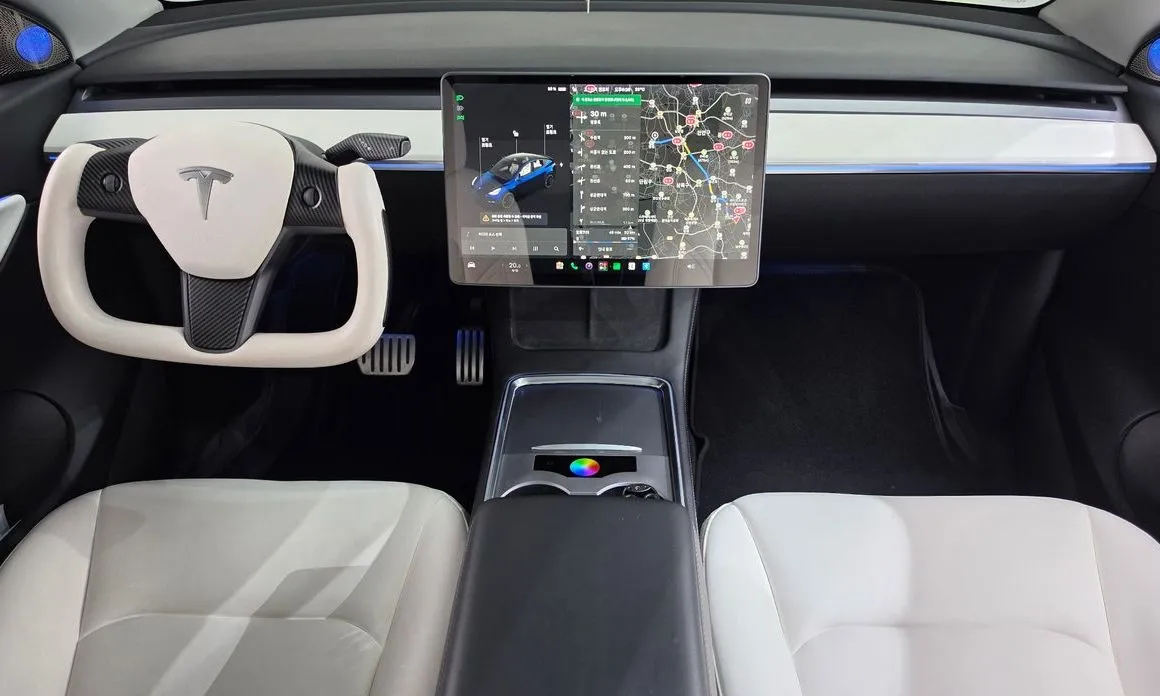 Tesla Model Y — фото 6