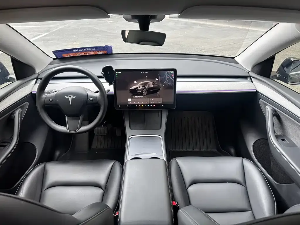 Tesla Model Y — фото 2