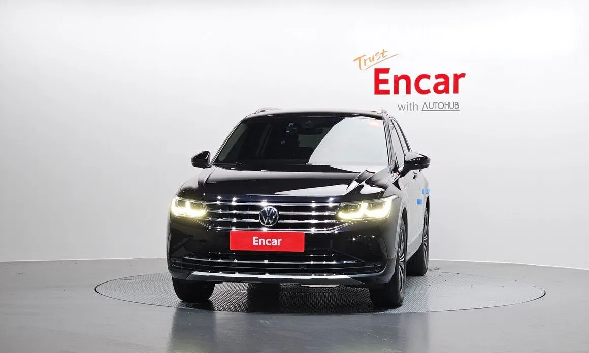 Volkswagen Tiguan — фото 8
