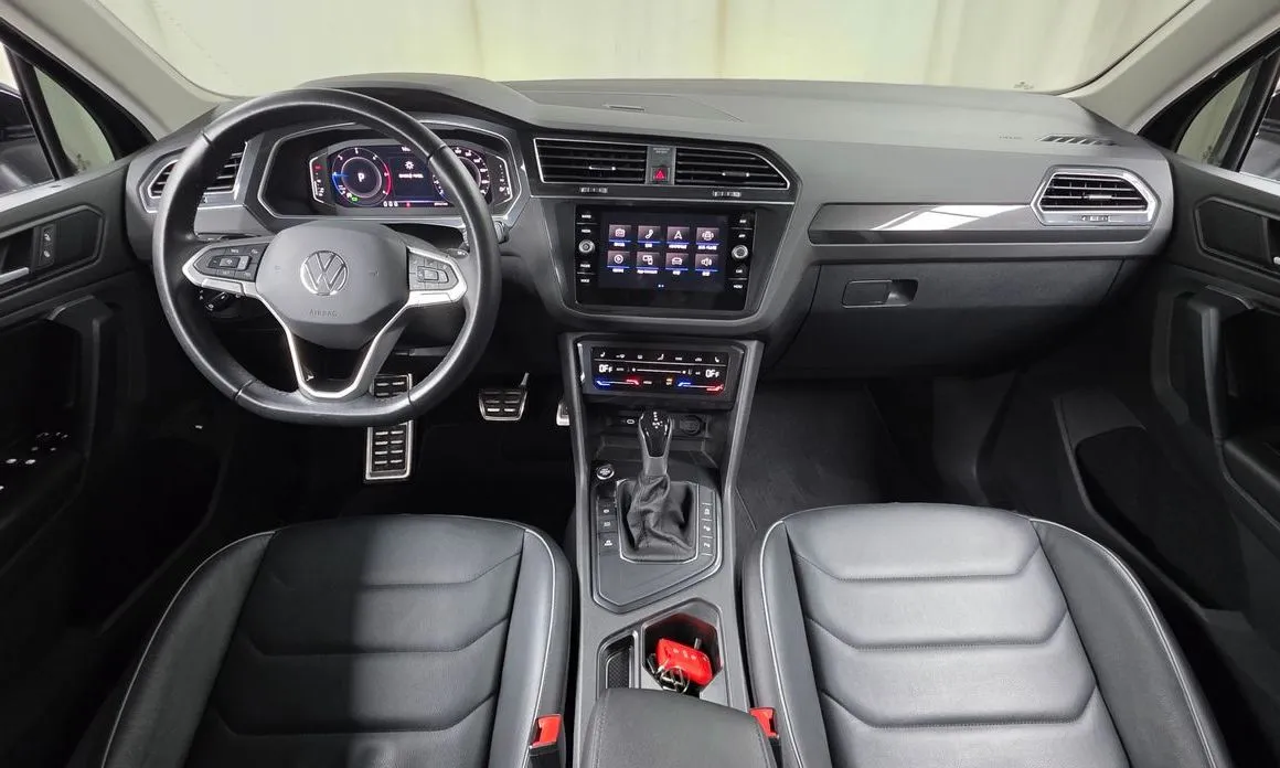 Volkswagen Tiguan — фото 2