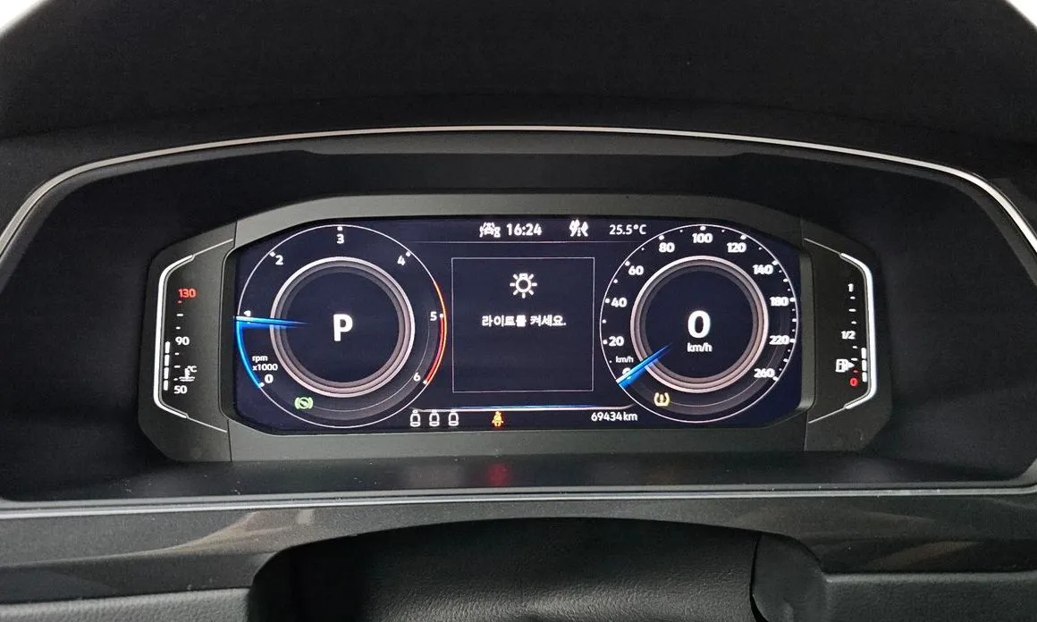 Volkswagen Tiguan — фото 4