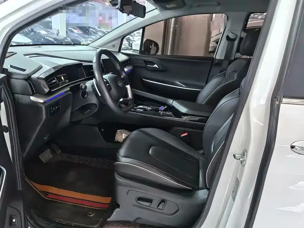 Hyundai Custo — фото 6