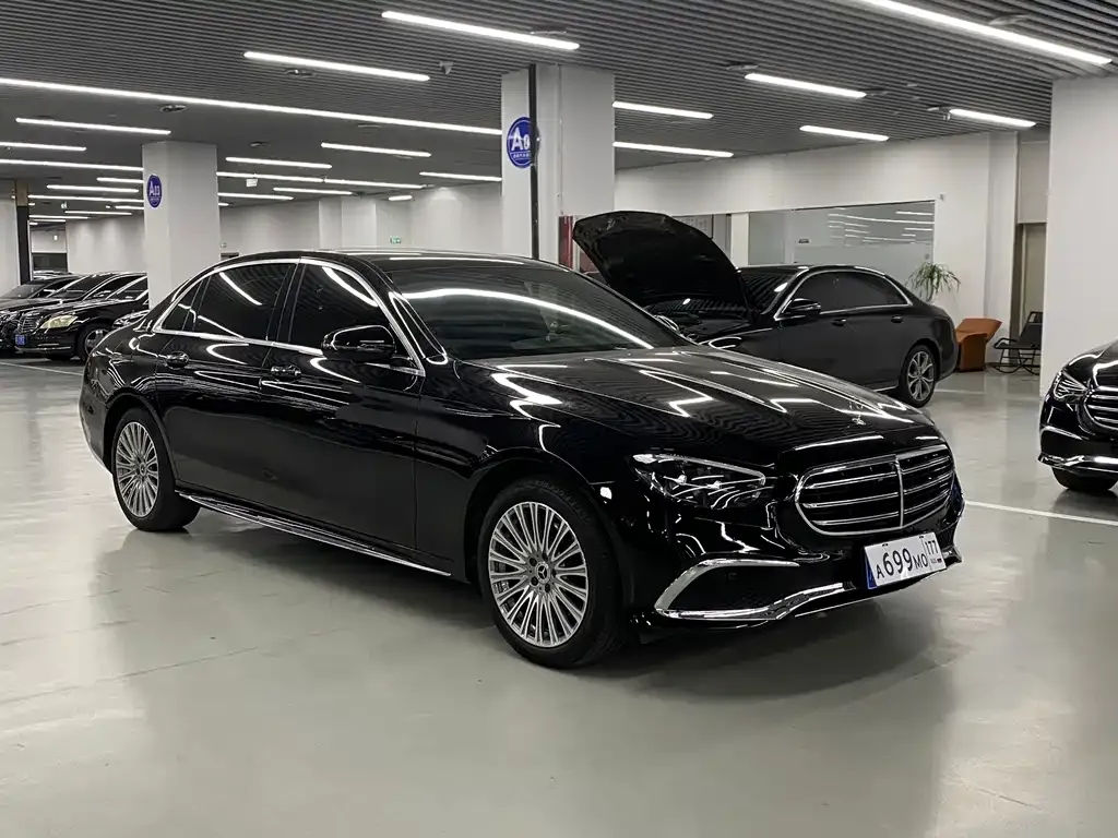 Mercedes-Benz E-Class — фото 10