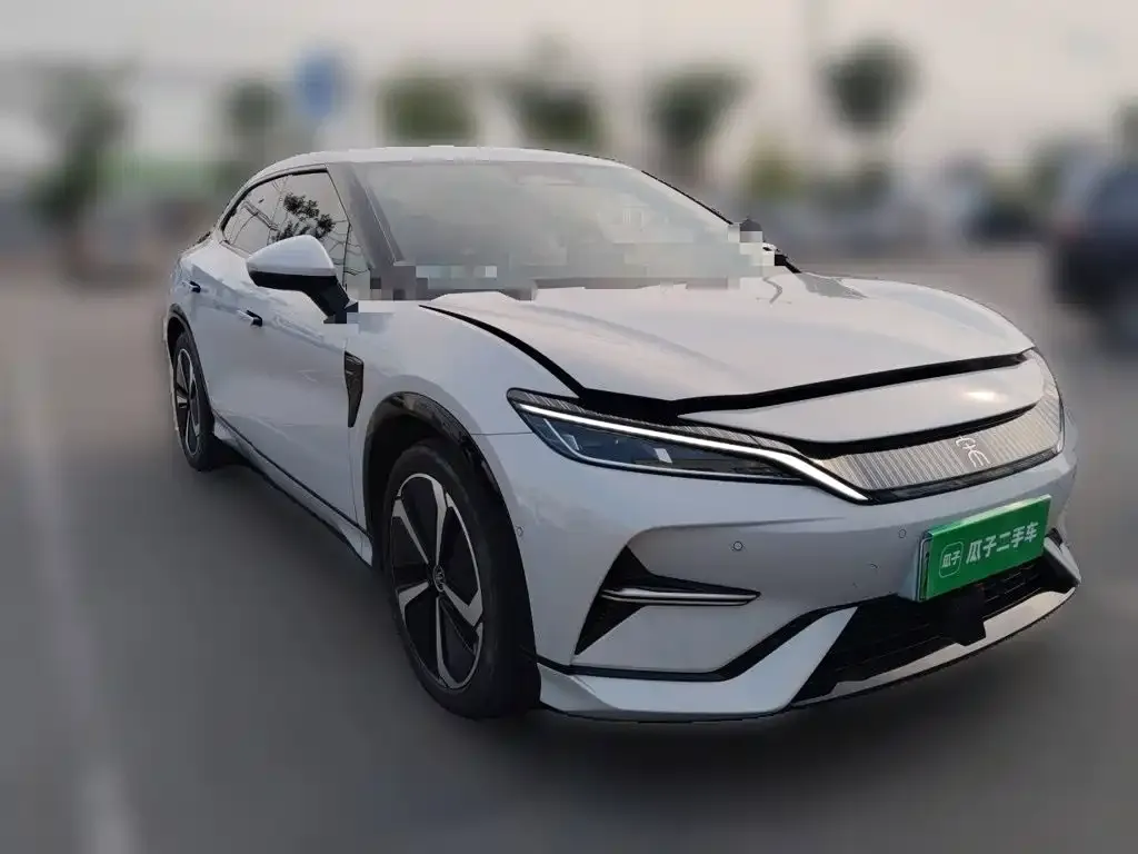 BYD L EV — фото 10