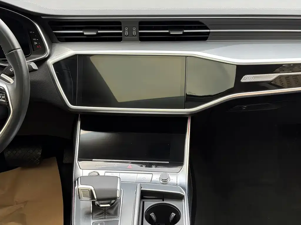 Audi A7L — фото 3