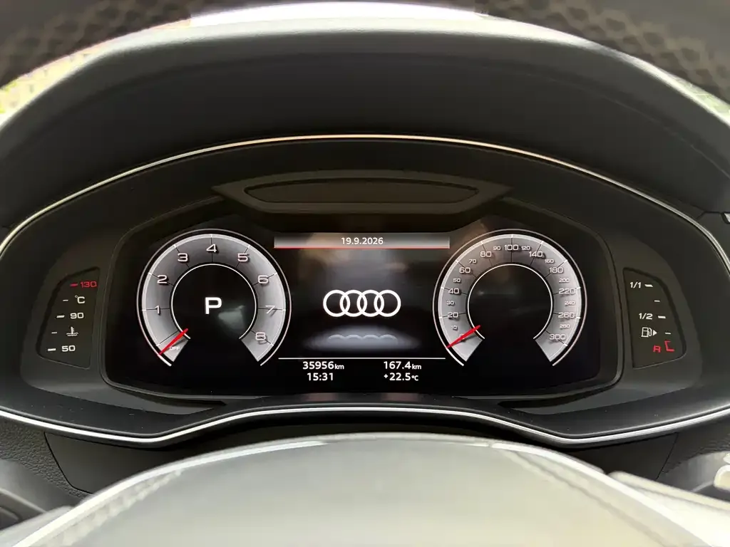 Audi A7L — фото 9