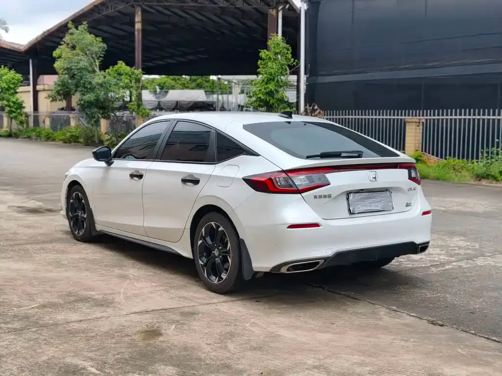 Honda Civic — фото 4