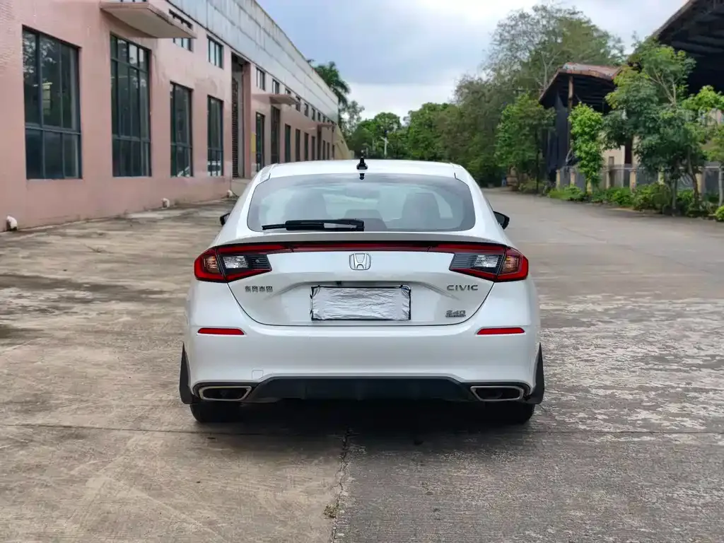 Honda Civic — фото 10