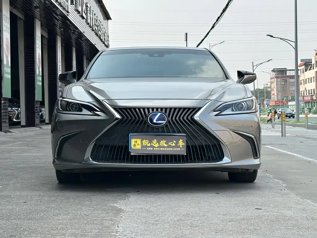 Lexus ES — фото 7