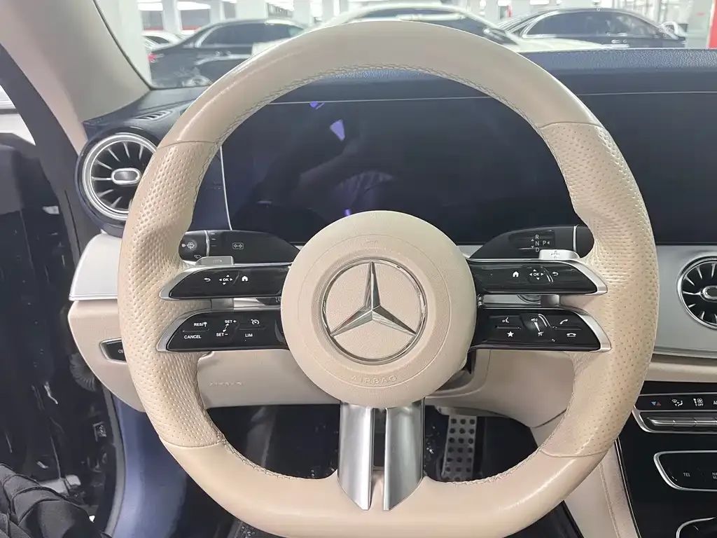 Mercedes-Benz E-Class (Import) — фото 3