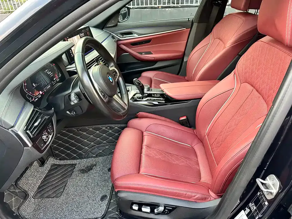 BMW 5 Series — фото 10