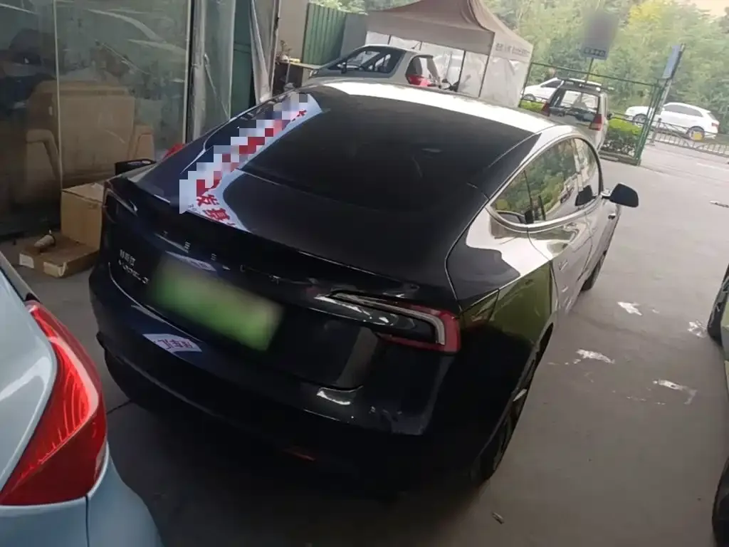 Tesla Model 3 — фото 3