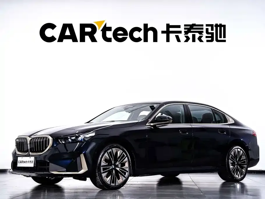 BMW 5 Series — фото 1