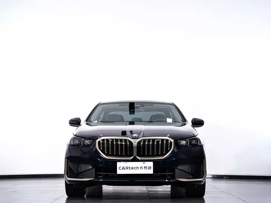 BMW 5 Series — фото 2