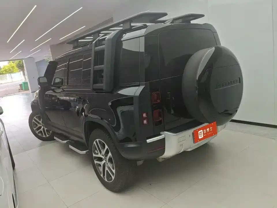Land Rover Defender — фото 4