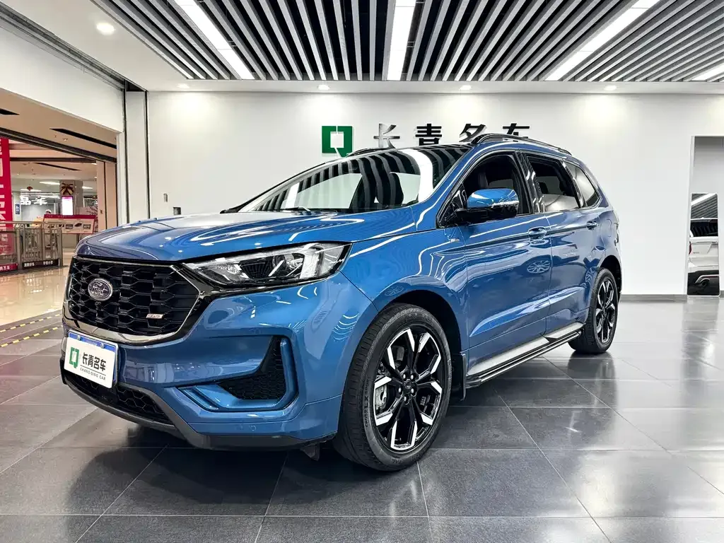 Ford Edge — фото 1
