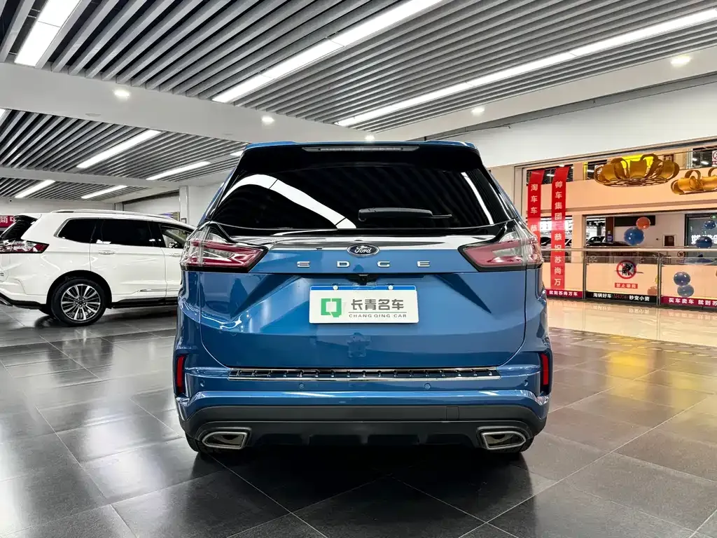 Ford Edge — фото 9