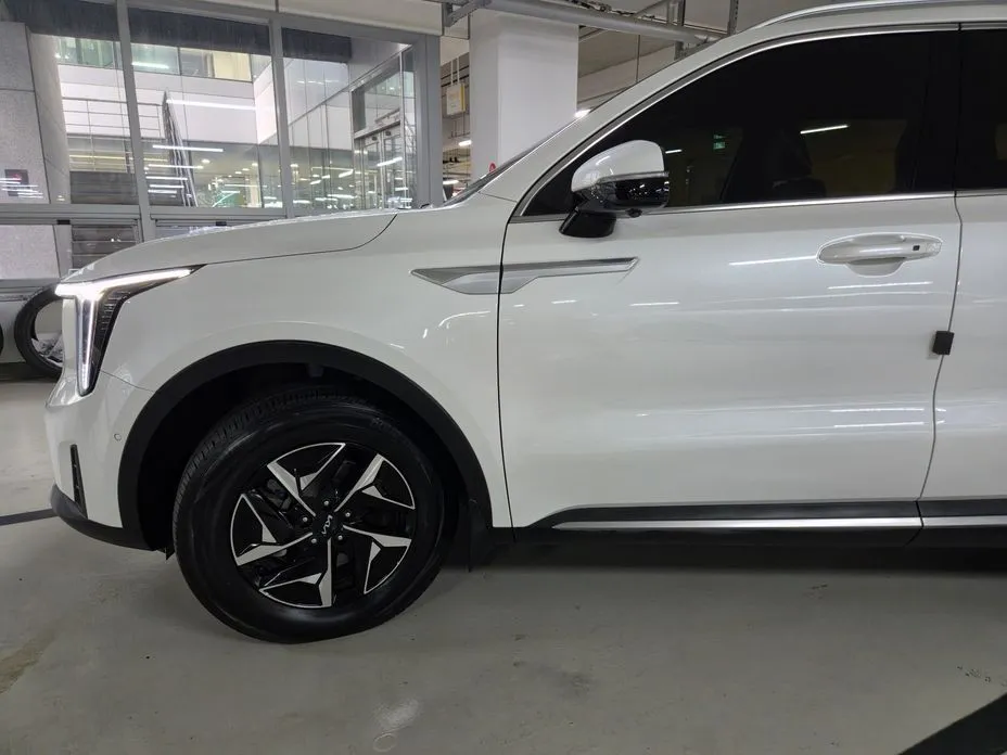 Kia Sorento — фото 2