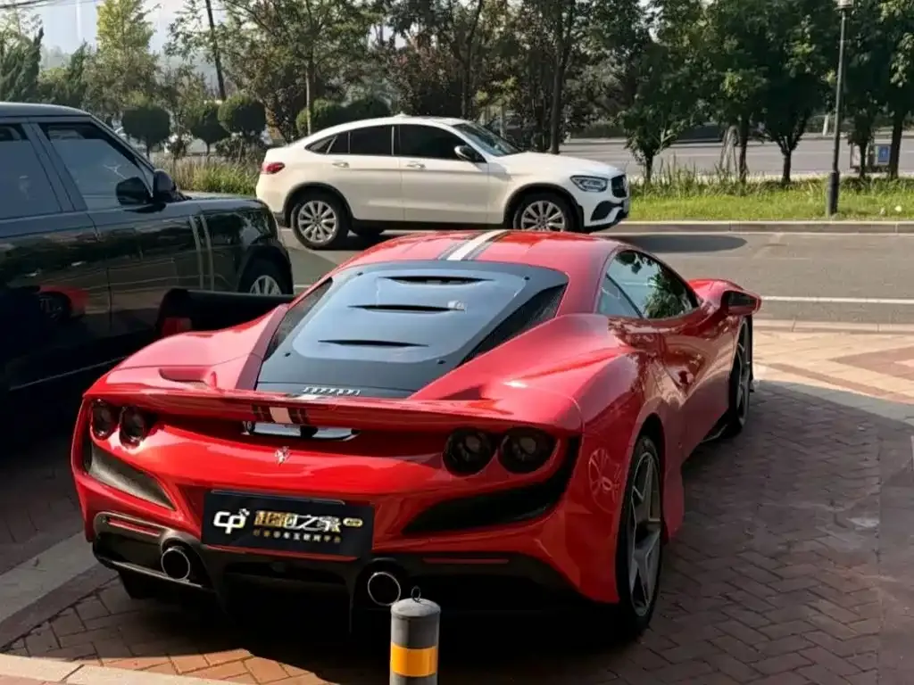 Ferrari F8 — фото 3