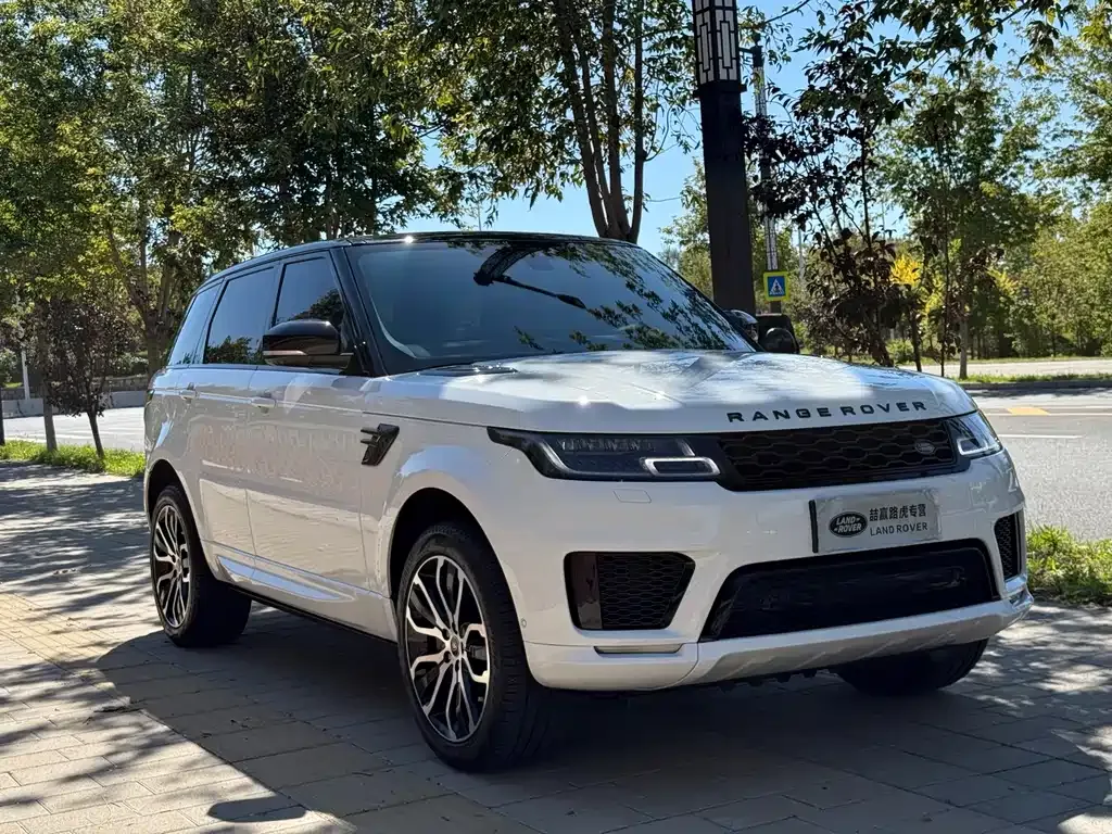 Land Rover Sport — фото 1