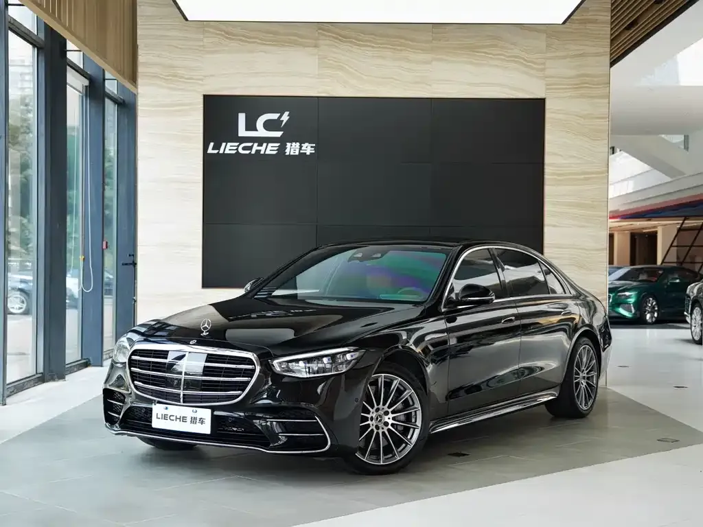 Mercedes-Benz S-Class — фото 1