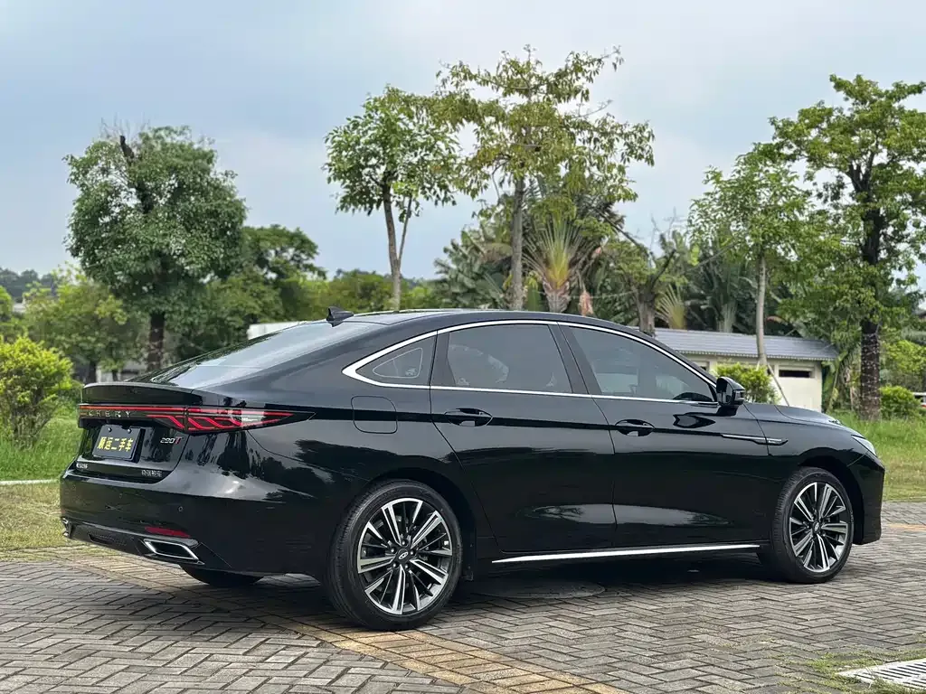 Chery Arrizo 8 PRO — фото 10
