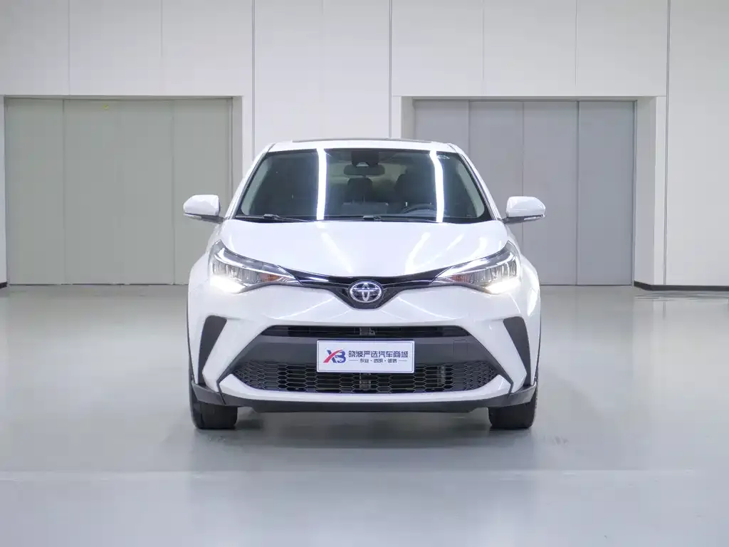 Toyota C-HR — фото 7