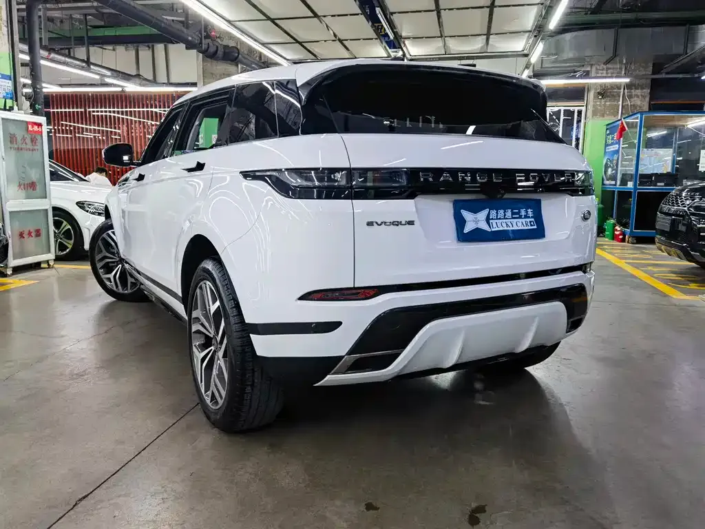 Land Rover Evoque — фото 9