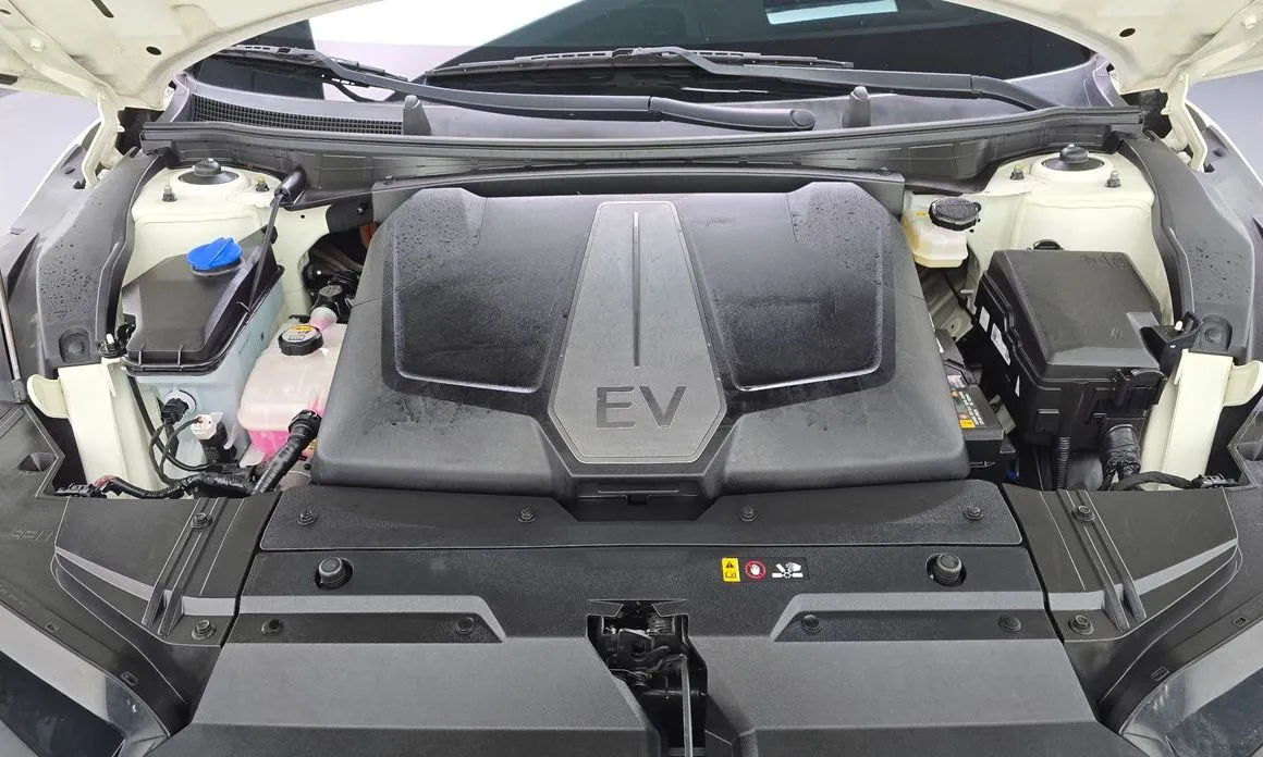 Kia EV6 — фото 9