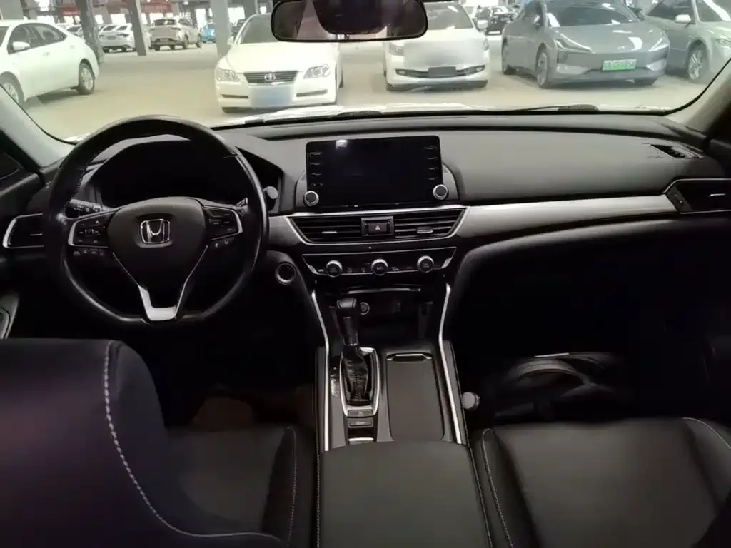 Honda Inspire — фото 10