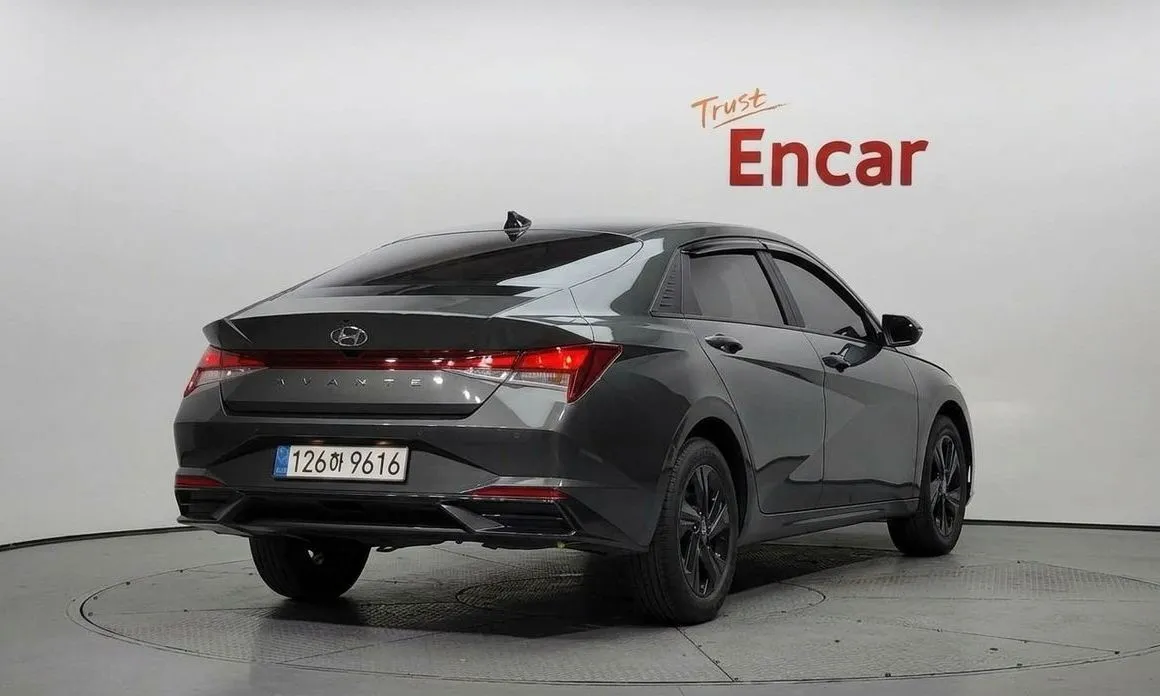 Hyundai AVANTE — фото 3