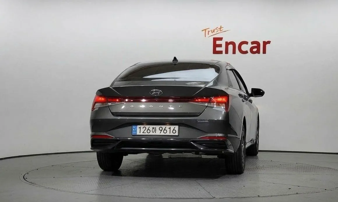 Hyundai AVANTE — фото 2