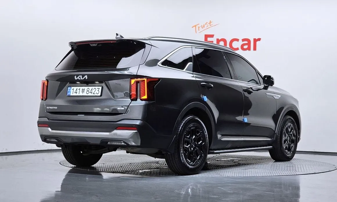 Kia Sorento — фото 4