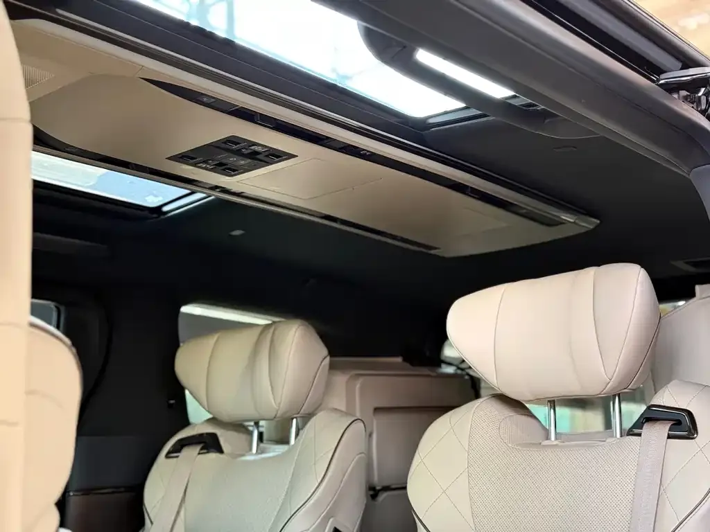 Toyota Alphard — фото 5