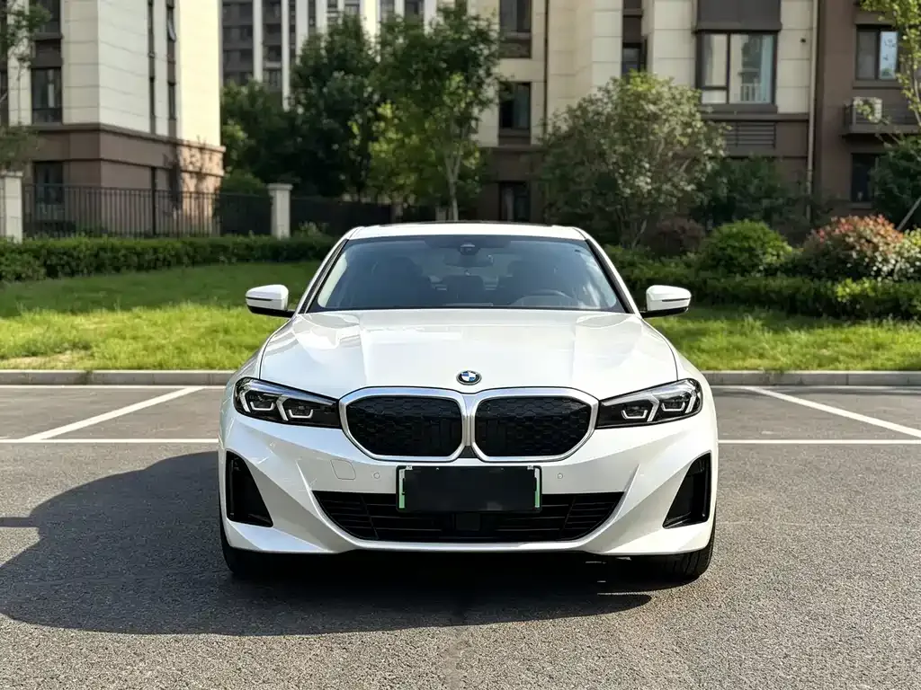 BMW i3 — фото 1