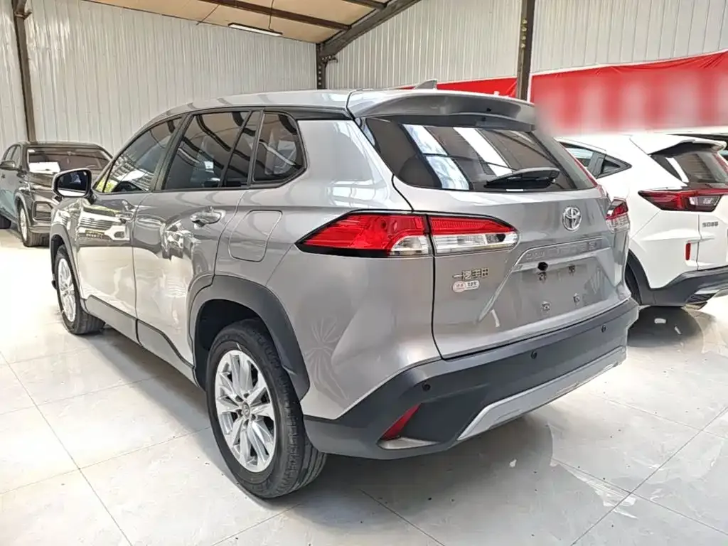 Toyota Corolla Cross — фото 3