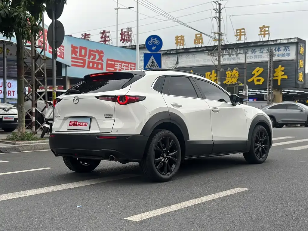 Mazda CX-30 — фото 9