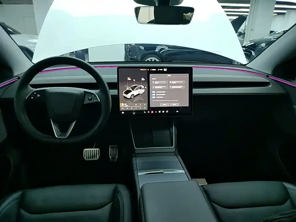 Tesla Model Y — фото 6