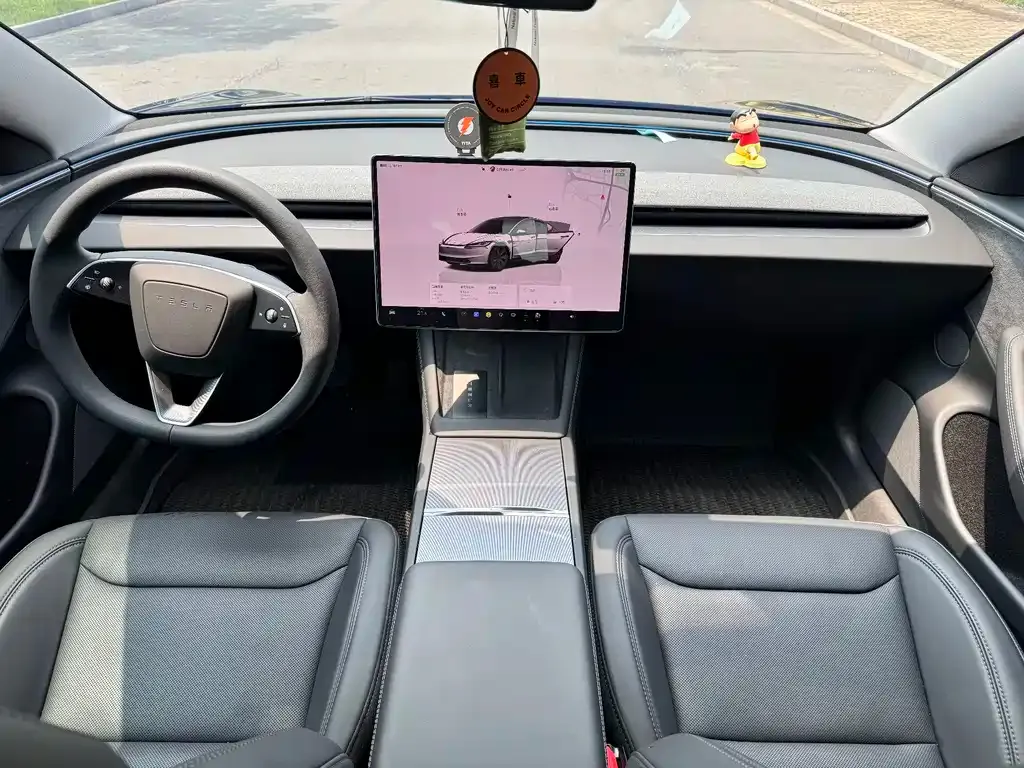 Tesla Model 3 — фото 3