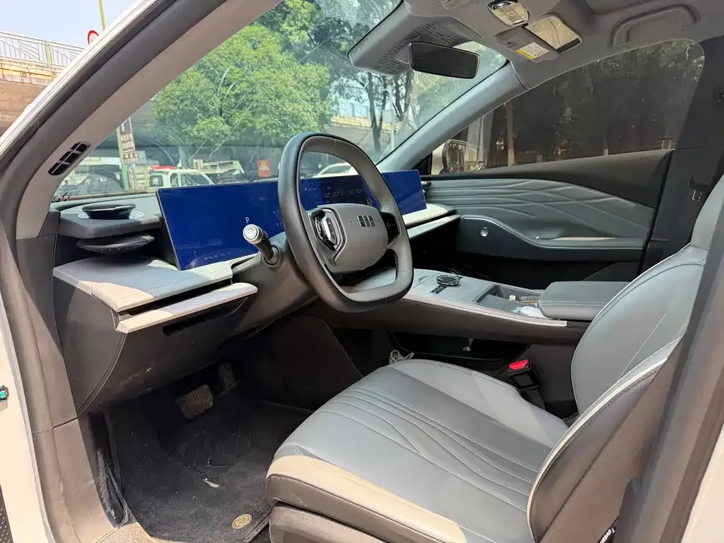 Geely Galaxy E8 — фото 2