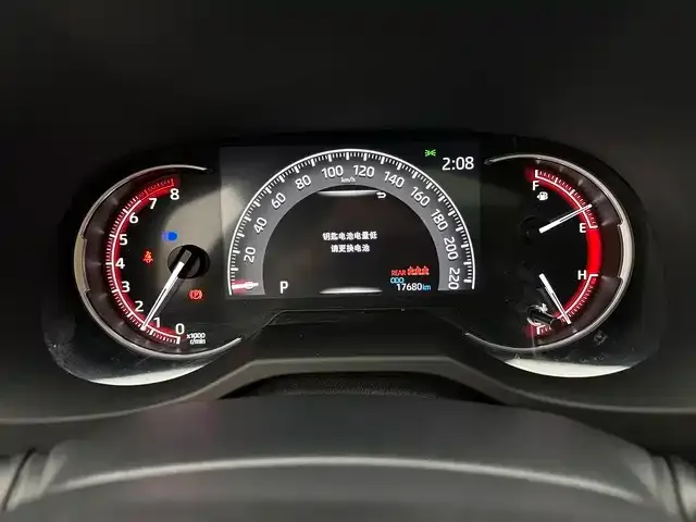 Toyota RAV4 — фото 3